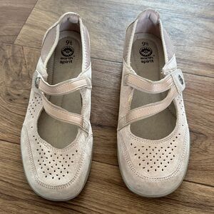 Earth Spirit Girls' Light Pink Suede Mary Jane Shoes